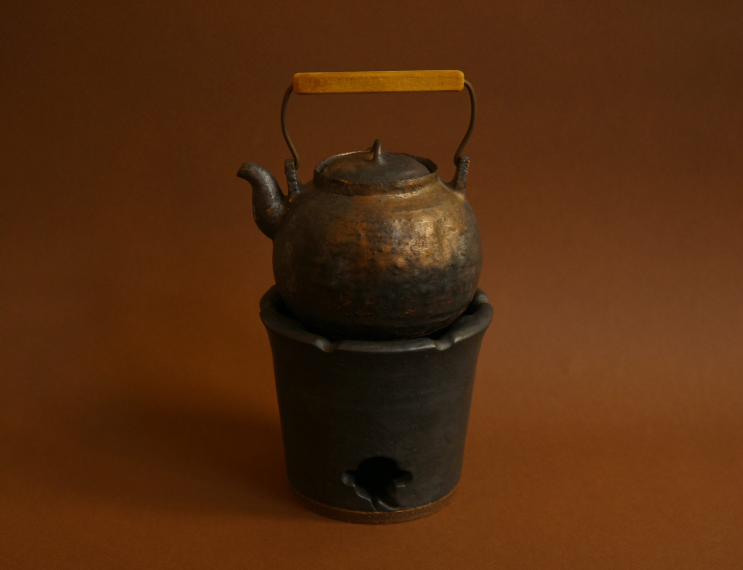 Théière et le réchaud